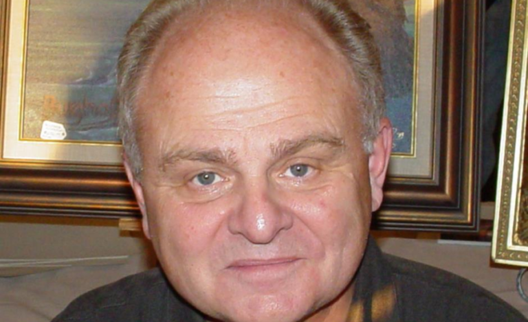 Gary Burghoff Net Worth: Career Earnings, Biography & Financial Status